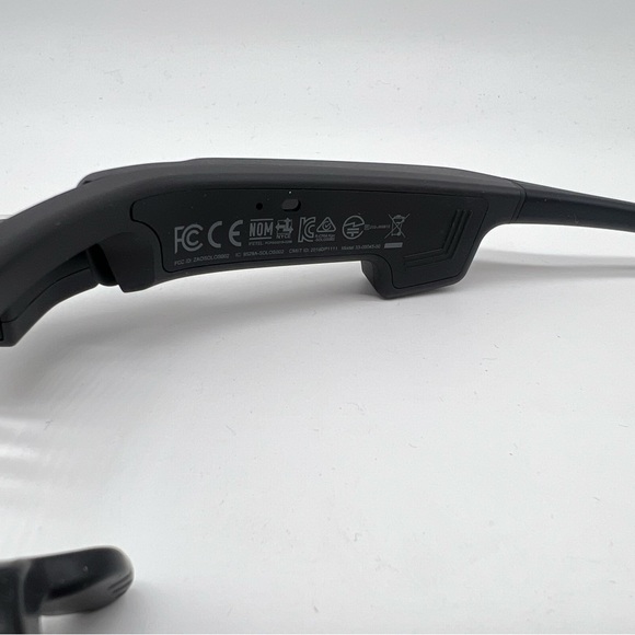 Solos Smart glasses With Wide Screen Display 33-00045-00 Yellow - Picture 5 of 16